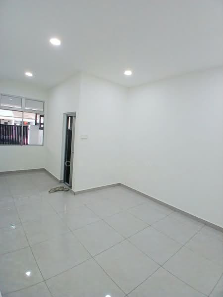 1-storey Terraced House for Sale in Taman Puteri Wangsa (Ulu Tiram) - Ck Leow - Interior - PropertyGuru.com.my