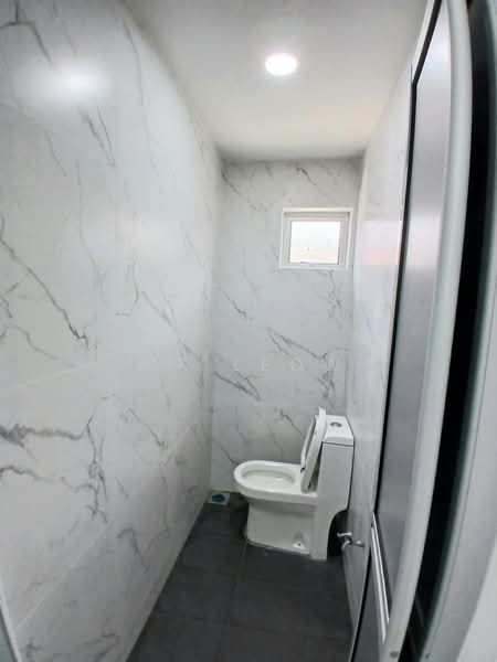 1-storey Terraced House for Sale in Taman Puteri Wangsa (Ulu Tiram) - Ck Leow - Bathroom - PropertyGuru.com.my