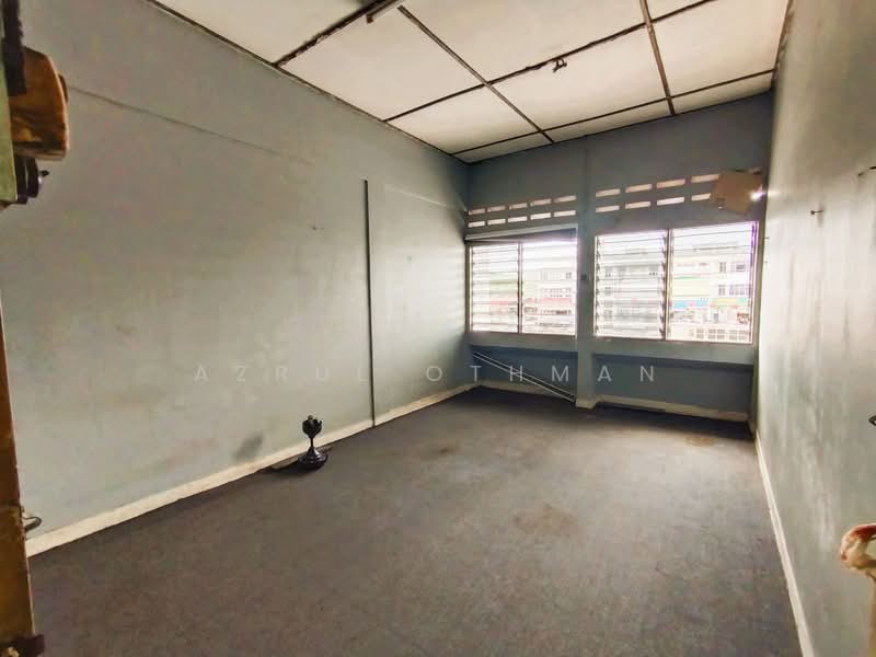 Shop for Sale in Lukut (Negeri Sembilan) - Azrul Othman - Interior - PropertyGuru.com.my