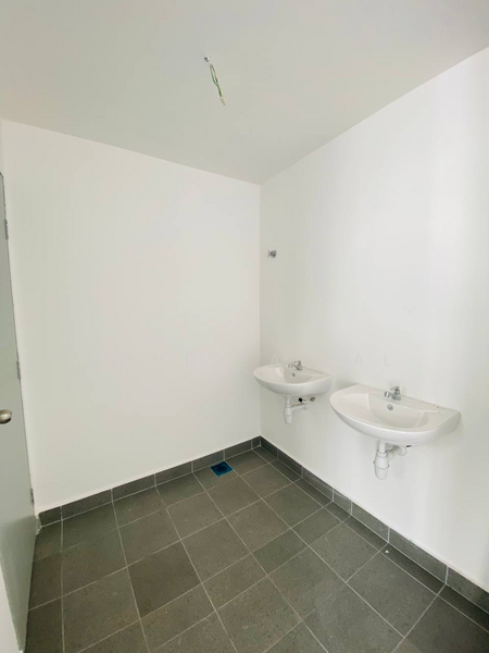 Ground Floor Serene Square Serene Heights Semenyih untuk Untuk Disewa - RM 3,500 /bulan, Mac 2026 - Bathroom - PropertyGuru.com.my