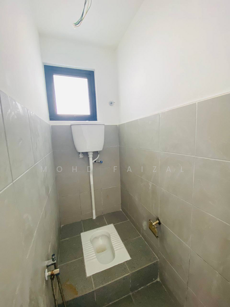 Ground Floor Serene Square Serene Heights Semenyih untuk Untuk Disewa - RM 3,500 /bulan, Mac 2026 - Bathroom - PropertyGuru.com.my