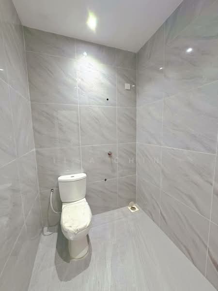 1-storey Terraced House for Sale in Taman Dato Syed Mohamad Idrus (Gelang Patah) - Ilsa Chin - Bathroom - PropertyGuru.com.my