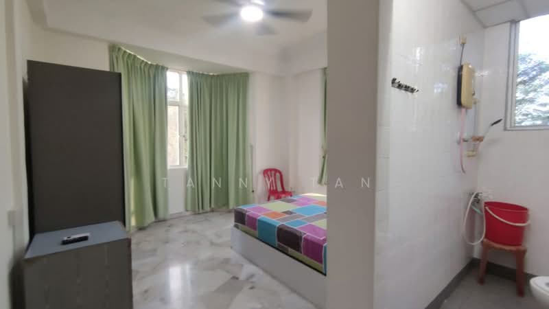 Stulang Laut untuk Untuk Dijual - RM 720,000, Mac 2026 - Bedroom - PropertyGuru.com.my