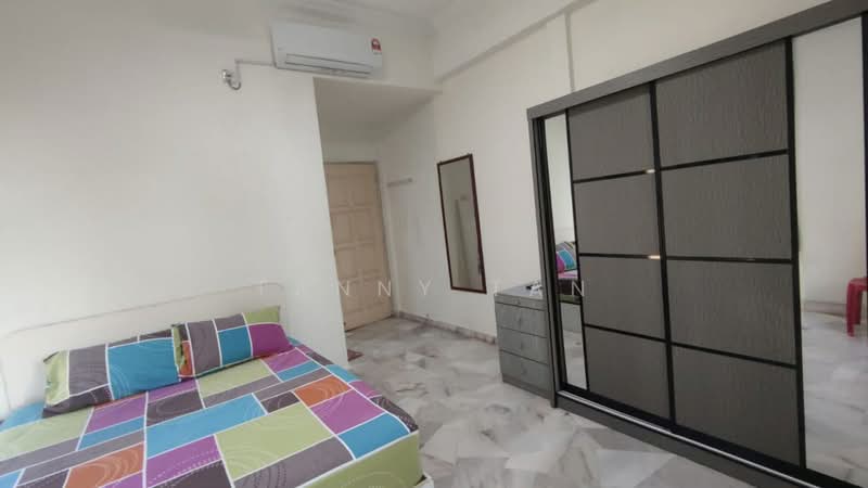 Stulang Laut untuk Untuk Dijual - RM 720,000, Mac 2026 - Bedroom - PropertyGuru.com.my