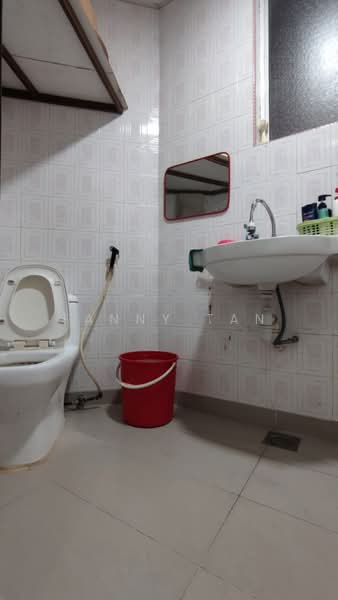 Stulang Laut untuk Untuk Dijual - RM 720,000, Mac 2026 - Bathroom - PropertyGuru.com.my