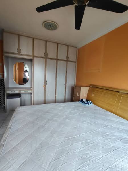 Desa Sri Puteri B untuk Untuk Dijual - RM 239,000, Mac 2026 - Bedroom - PropertyGuru.com.my