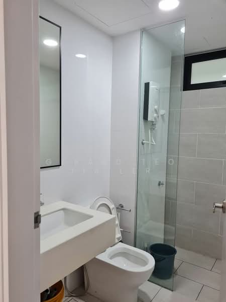 Vertu Resort untuk Untuk Disewa - RM 1,400 /bulan, Mac 2026 - Bathroom - PropertyGuru.com.my