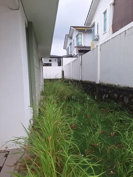 Rumah Berkembar untuk Dijual di Taman Setia Impian (Kajang) - Jesslyn Lee - Exterior - PropertyGuru.com.my