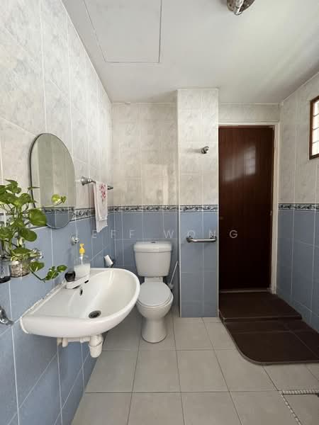 Rumah Teres 2-Tingkat untuk Dijual di Seri Utama Damansara (Kota Damansara) - Jeff Wong - Bathroom - PropertyGuru.com.my