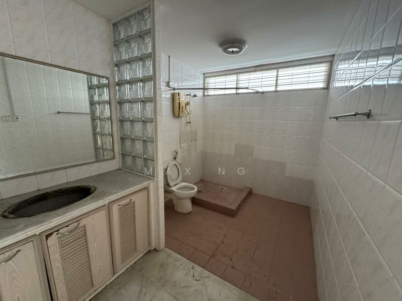 Bungalow for Sale in Tanjung Bungah (Penang) - Max Ng - Bathroom - PropertyGuru.com.my