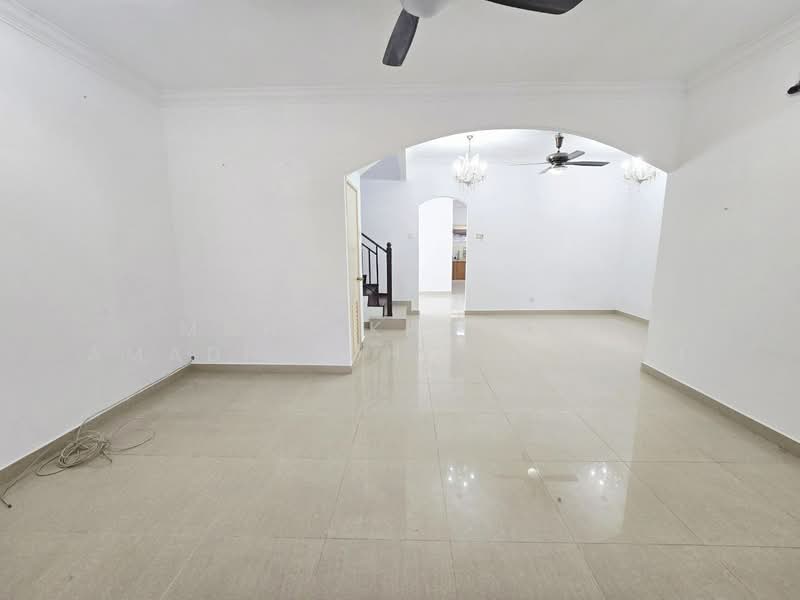 USJ 22 untuk Untuk Dijual - RM 900,000, Apr 2026 - Living Room - PropertyGuru.com.my