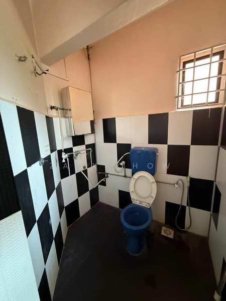 2-storey Terraced House for Sale in Taman Desa Cemerlang (Ulu Tiram) - Zack Chow - Bathroom - PropertyGuru.com.my