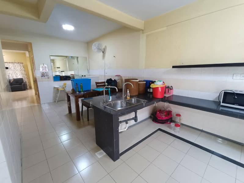 Terraced House for Sale in Puchong (Selangor) - Evelyn Yap - Kitchen - PropertyGuru.com.my