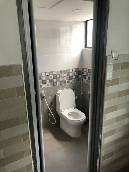 Taman Sri Batu Caves untuk Untuk Disewa - RM 1,500 /bulan, Mac 2026 - Bathroom - PropertyGuru.com.my