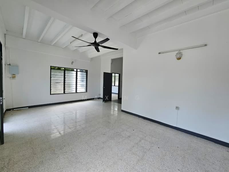 Semi-Detached House for Sale in Tanjung Tokong (Penang) - Max Ng - Living Room - PropertyGuru.com.my