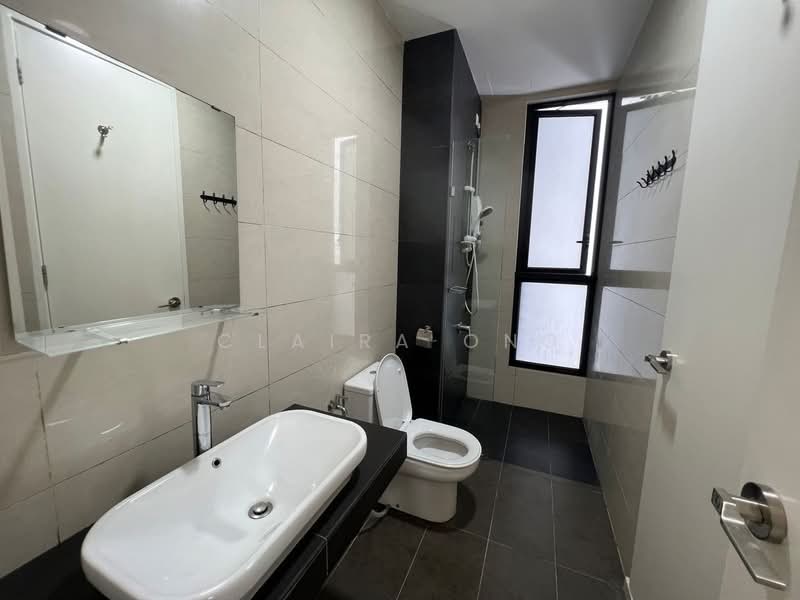Eco Nest @ Eco Botanic untuk Untuk Disewa - RM 4,200 /bulan, Mac 2026 - Bathroom - PropertyGuru.com.my
