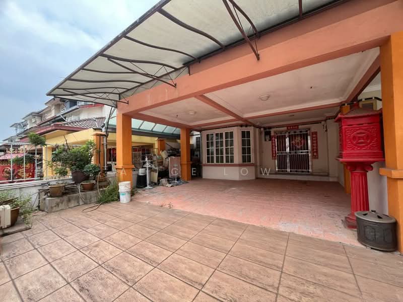 2.5-storey Terraced House for Sale in Bandar Puteri Puchong (Puchong) - Alice Low - Exterior - PropertyGuru.com.my