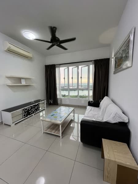 Tropez Residences untuk Untuk Dijual - RM 499,000, Mac 2026 - Living Room - PropertyGuru.com.my
