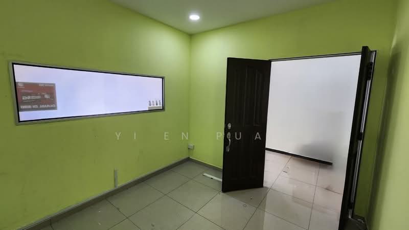 Shop / Office for Rent in Taman Puteri Wangsa (Ulu Tiram) - Yi En Puah - Interior - PropertyGuru.com.my
