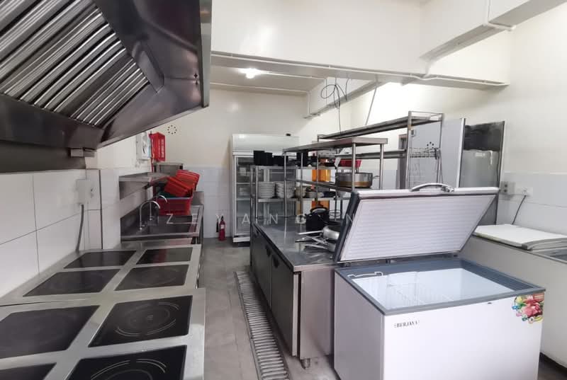 Shop for Rent in Taman Danau Desa (Taman Desa) - Zeyang Ng - Kitchen - PropertyGuru.com.my