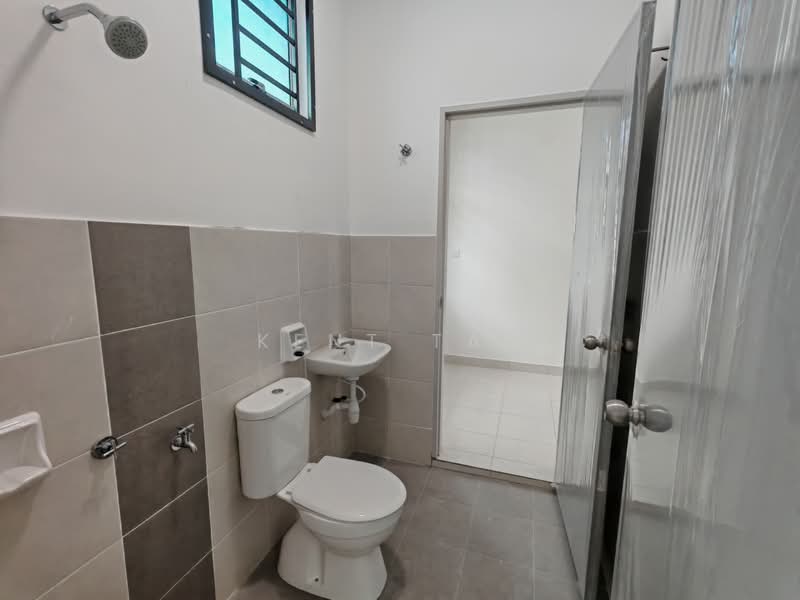 Meridin East untuk Untuk Disewa - RM 1,800 /bulan, Mac 2026 - Bathroom - PropertyGuru.com.my