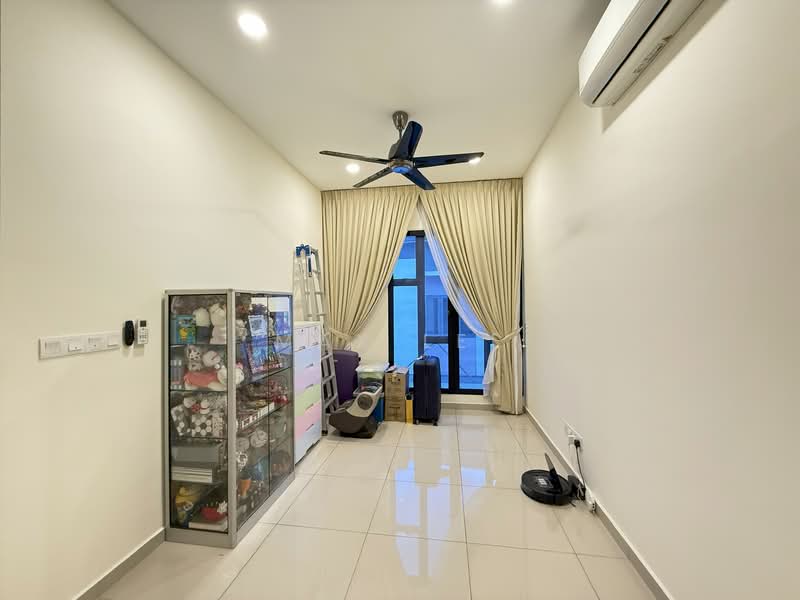 Cluster House for Sale in Jade Hills (Kajang) - Max Lee - Living Room - PropertyGuru.com.my
