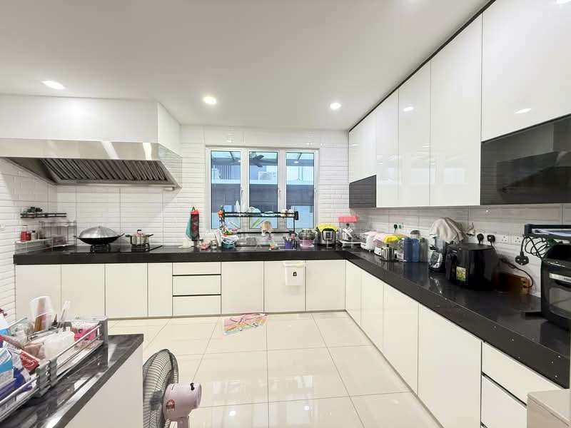 Cluster House for Sale in Jade Hills (Kajang) - Max Lee - Kitchen - PropertyGuru.com.my