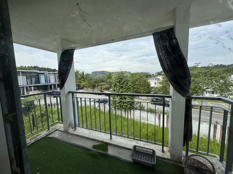 2-storey Terraced House for Rent in Seksyen U9 (Shah Alam) - Cheah Wei Kit - Balcony - PropertyGuru.com.my