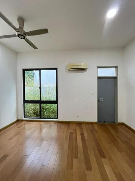 Rumah Berkembar untuk Dijual di Desa Petaling (Kuala Lumpur) - Rinna Khoo - Living Room - PropertyGuru.com.my