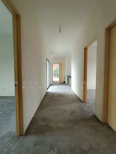 Bungalow for Sale in Mahkota Hills (Lenggeng) - Maizura binti Mohd Darus - Corridor - PropertyGuru.com.my