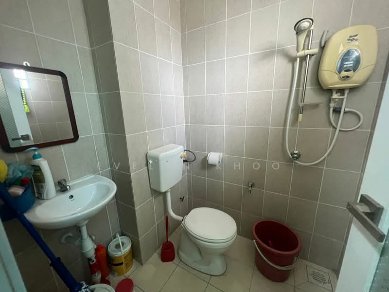 Pangsapuri untuk Dijual di Desa Mas Apartment - Evelyn Khoo - Bathroom - PropertyGuru.com.my