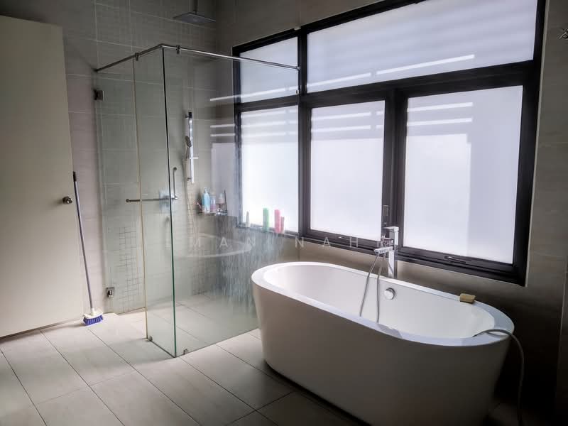 Semi-Detached House for Sale in Seri Kembangan (Selangor) - Ilman Nahri - Bathroom - PropertyGuru.com.my