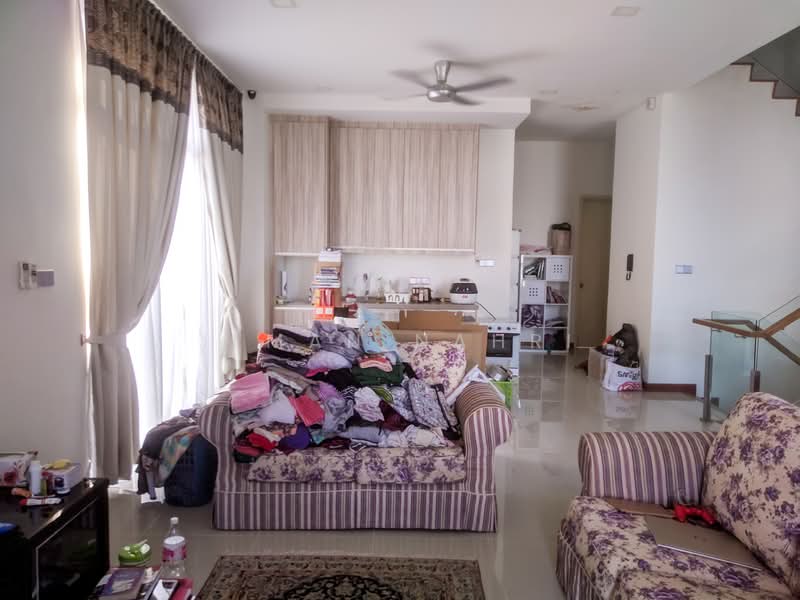 Semi-Detached House for Sale in Seri Kembangan (Selangor) - Ilman Nahri - Living Room - PropertyGuru.com.my