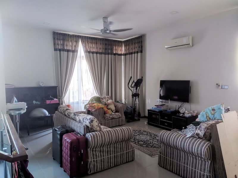 Semi-Detached House for Sale in Seri Kembangan (Selangor) - Ilman Nahri - Living Room - PropertyGuru.com.my