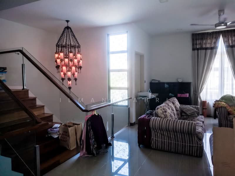 Semi-Detached House for Sale in Seri Kembangan (Selangor) - Ilman Nahri - Living Room - PropertyGuru.com.my