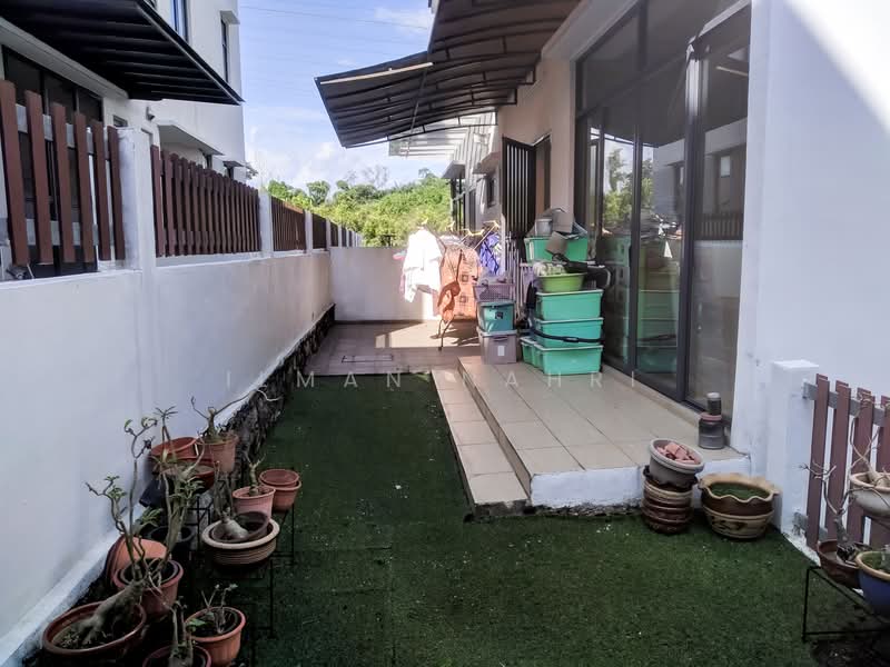 Semi-Detached House for Sale in Seri Kembangan (Selangor) - Ilman Nahri - Exterior - PropertyGuru.com.my