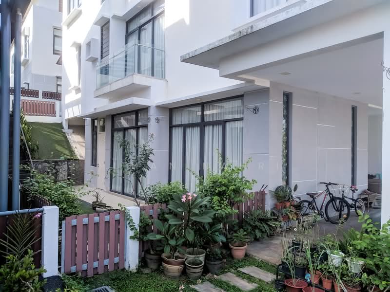 Semi-Detached House for Sale in Seri Kembangan (Selangor) - Ilman Nahri - Exterior - PropertyGuru.com.my
