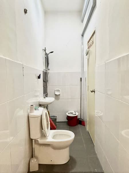 Rini Heights untuk Untuk Dijual - RM 1,080,000, Mac 2026 - Bathroom - PropertyGuru.com.my