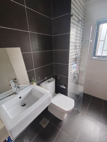Condominium for Sale at Seri Puteri Hills - Jeffrey Yap - Bathroom - PropertyGuru.com.my