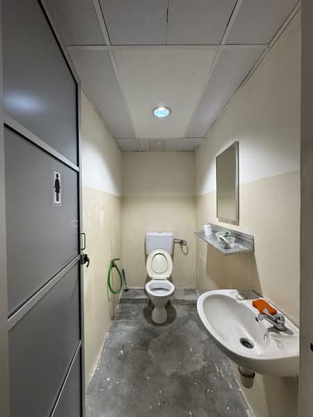 Cheras Jaya Industrial Park untuk Untuk Disewa - RM 35,000 /bulan, Mac 2026 - Bathroom - PropertyGuru.com.my