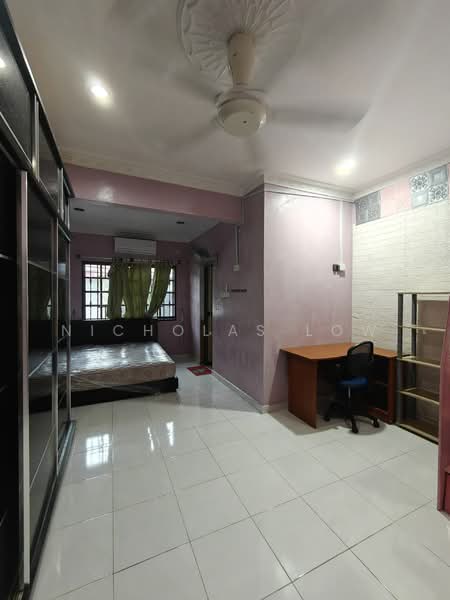 Taman Puteri Wangsa Jalan Lading 47 untuk Untuk Disewa - RM 1,300 /bulan, Mac 2026 - Bedroom - PropertyGuru.com.my