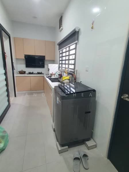 2-storey Terraced House for Rent in Bandar Putra (Kulai) - Andy Cheah - Kitchen - PropertyGuru.com.my