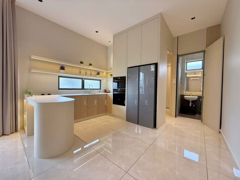Semi-Detached House for Sale in Batu Pahat (Johor) - Lee Kee - Kitchen - PropertyGuru.com.my