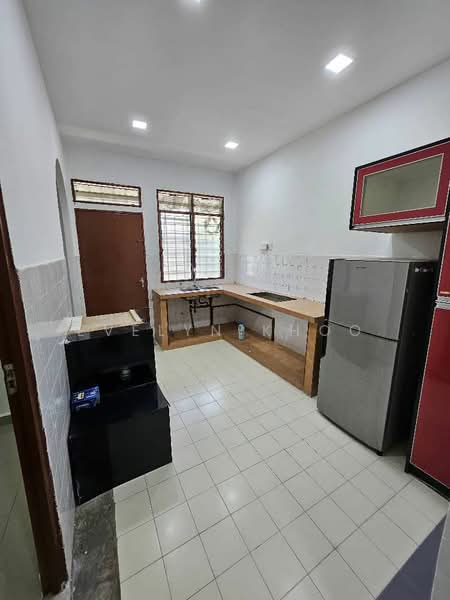 Taman Widuri Bukit Sentosa untuk Untuk Dijual - RM 315,000, Mac 2026 - Kitchen - PropertyGuru.com.my
