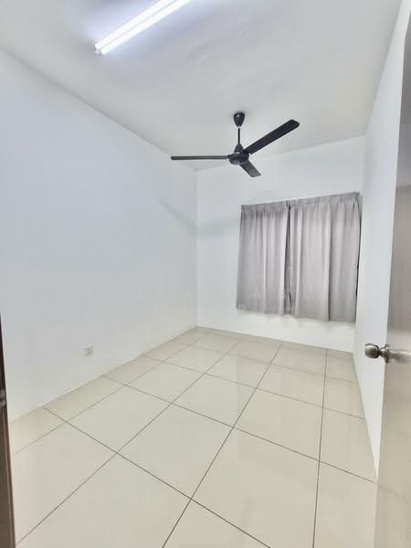 Platinum Splendor Residence untuk Untuk Disewa - RM 2,200 /bulan, Mac 2026 - 3rd Bedroom - PropertyGuru.com.my