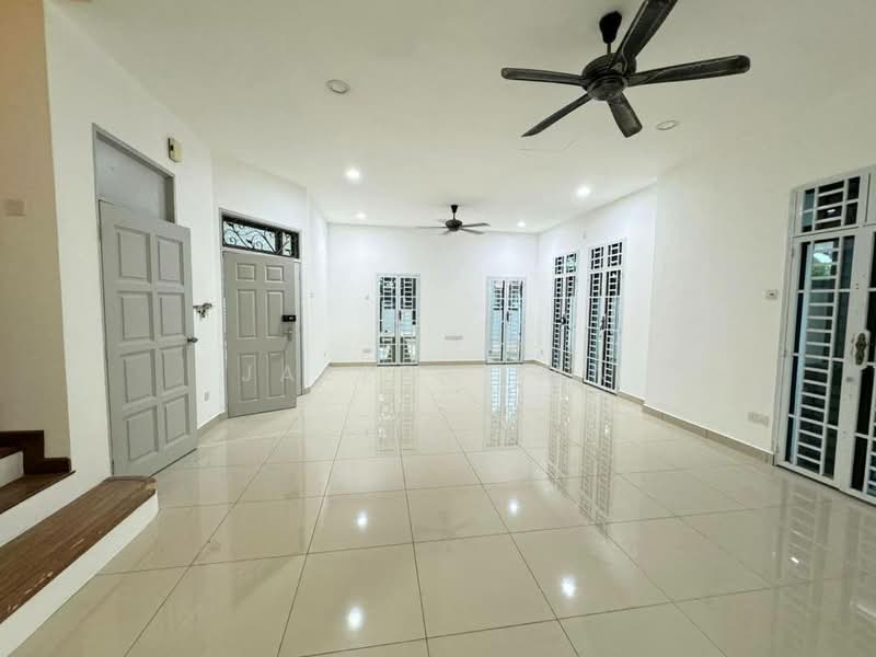 2.5 storey Semi-Detached house, Taman Desa Tebrau, Johor Bahru untuk Untuk Disewa - RM 5,000 /bulan, Mac 2026 - Living Room - PropertyGuru.com.my