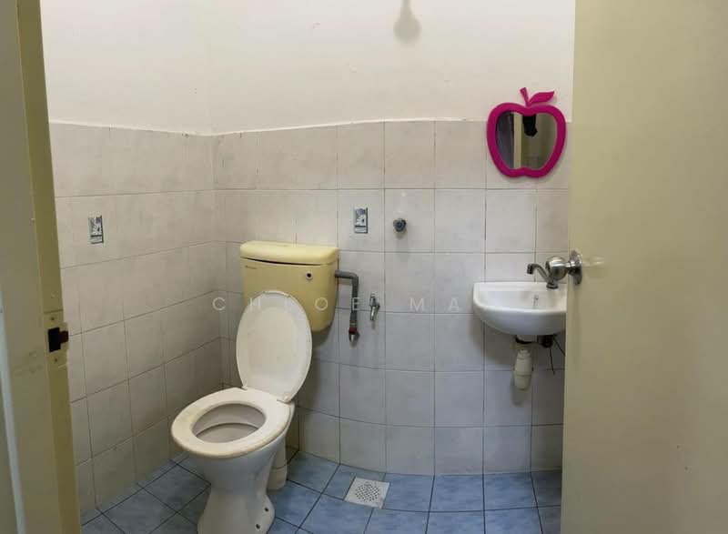 Villa Krystal @ Bandar Selesa Jaya untuk Untuk Dijual - RM 250,000, Mac 2026 - Bathroom - PropertyGuru.com.my