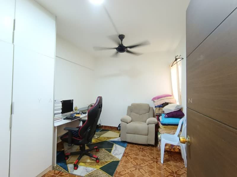 Condominium for Sale at Danau Idaman - Yasmin Sulaiman - Study - PropertyGuru.com.my