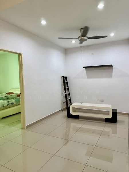 2-storey Terraced House for Rent in Bandar Sri Sendayan (Negeri Sembilan) - Nelson Tan Poh Kiong - Living Room - PropertyGuru.com.my