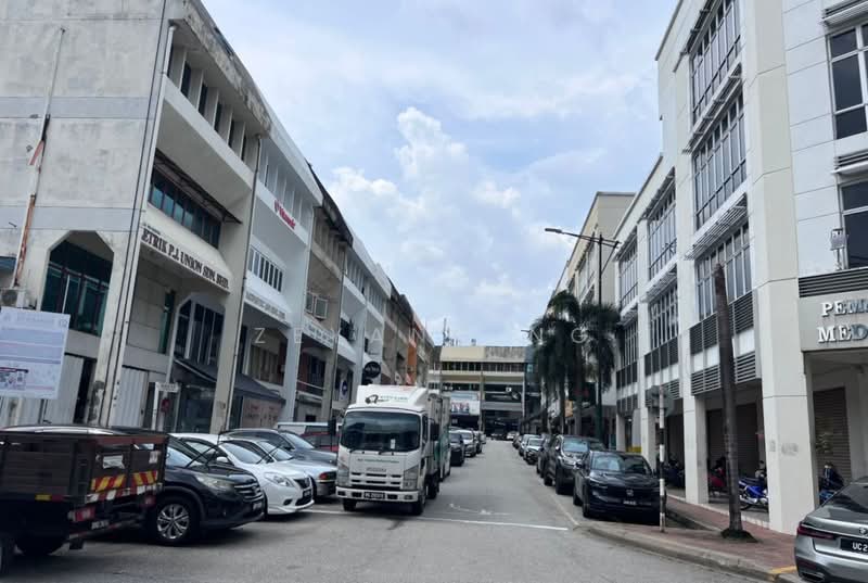 Taman Mayang 4 Storey Shop, 4 Adjoining Lot, Freehold For Sale, Huge Built Up Size untuk Untuk Dijual - RM 10,800,000, Mac 2026 - Exterior - PropertyGuru.com.my